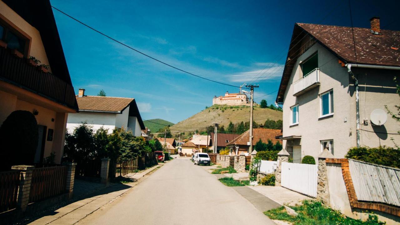Castle Village Apartment Krásnohorské Podhradie Exterior foto